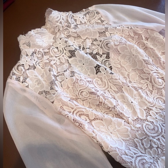 Bebe Lace Romper Lined Light Pink Long Sleeves Shorts Size XS - Picture 3 of 8